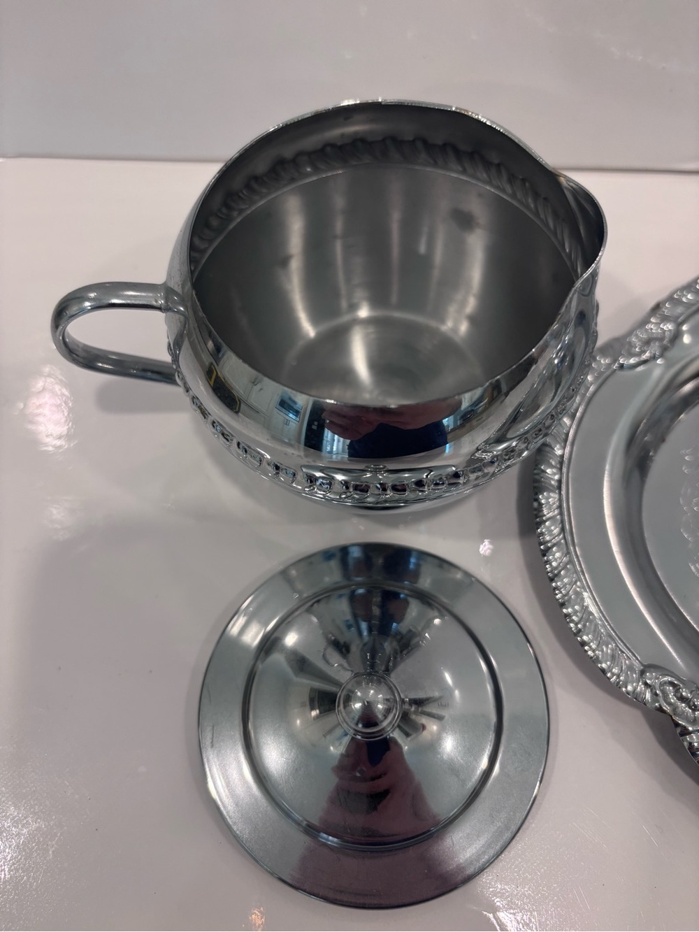 Vintage Silverplate Cream & Sugar Set with Ornate Serving Tray – Made in USA - Picture 5 of 10